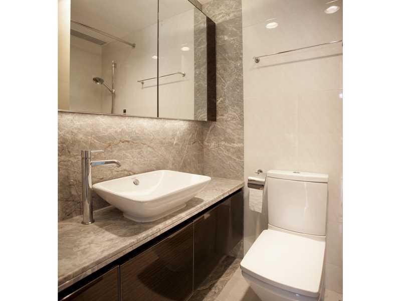 https://img.propertyraptor.com/cdn-cgi/imagedelivery/KD5bF_AFL0JDTbKLWF7z9g/ap8/ap8_001/hornet/prp/img/f67c737da83be31deb65a1ae81931ad9.jpg/public