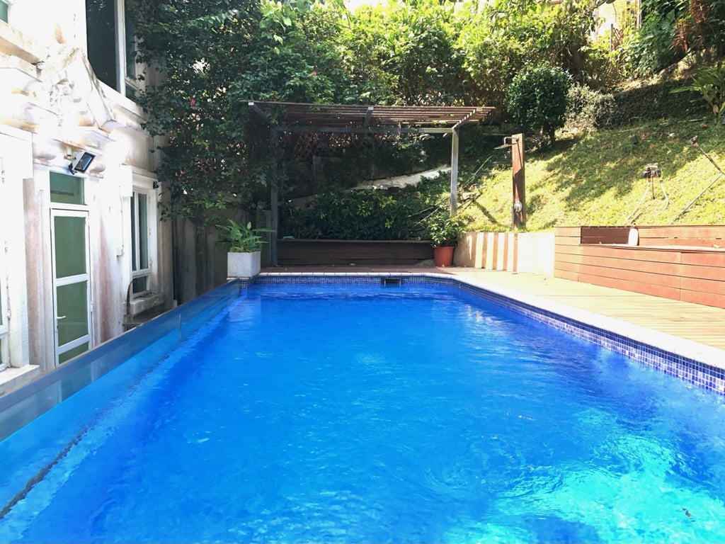https://img.propertyraptor.com/cdn-cgi/imagedelivery/KD5bF_AFL0JDTbKLWF7z9g/ap8/ap8_001/hornet/prp/img/f6a73306349a11d16602d3cc77a2f6d1-wtm.jpg/public