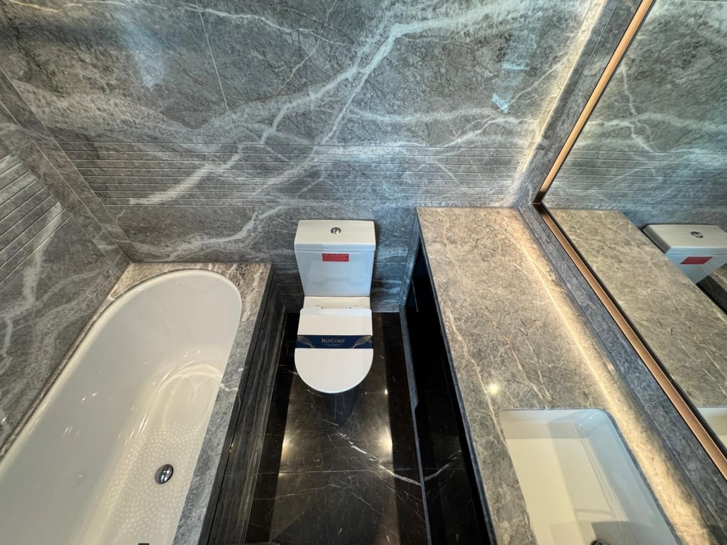 https://img.propertyraptor.com/cdn-cgi/imagedelivery/KD5bF_AFL0JDTbKLWF7z9g/ap8/ap8_001/hornet/prp/img/f6aa457ae8fab38432d7bacb97cc9651-wtm.jpg/public