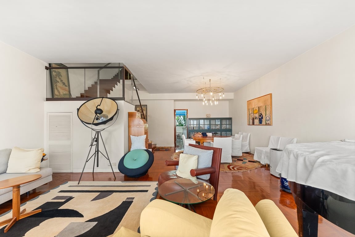 https://img.propertyraptor.com/cdn-cgi/imagedelivery/KD5bF_AFL0JDTbKLWF7z9g/ap8/ap8_001/hornet/prp/img/f6d9d650e551a2938f3a4a2a810f42b0-wtm.jpg/public