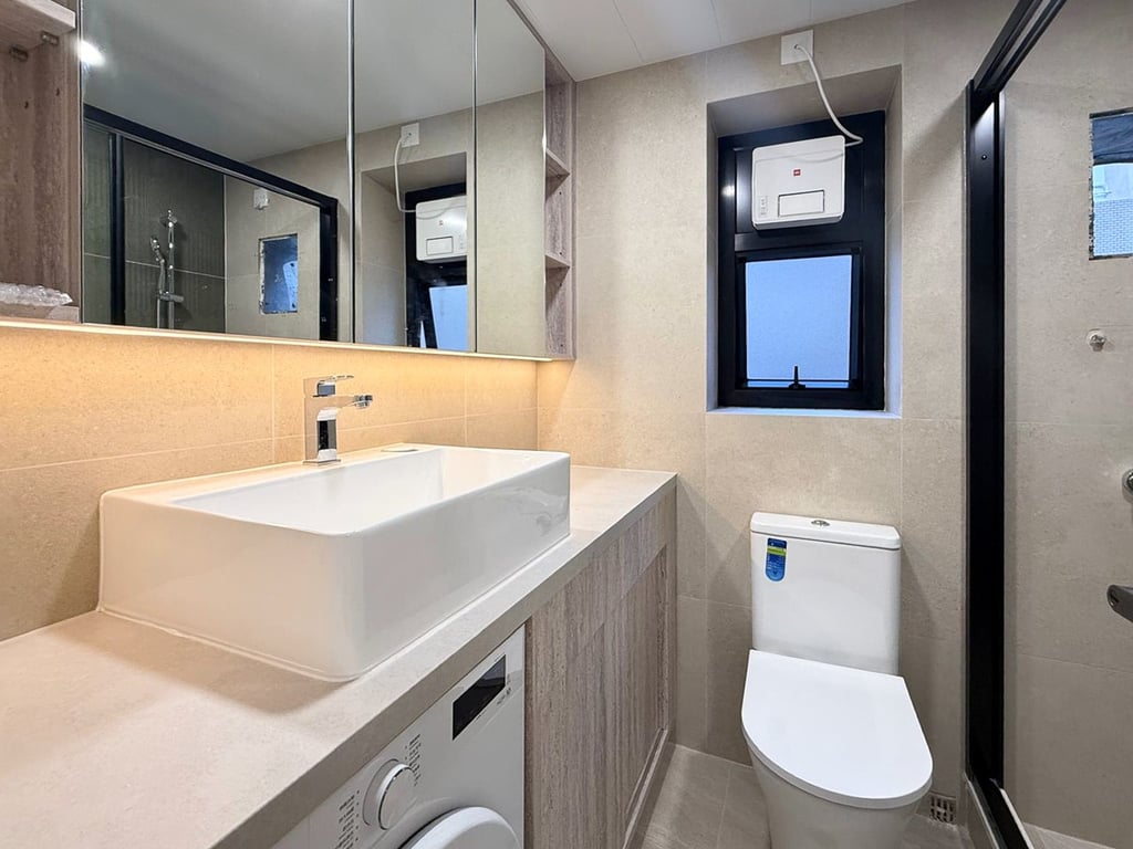 https://img.propertyraptor.com/cdn-cgi/imagedelivery/KD5bF_AFL0JDTbKLWF7z9g/ap8/ap8_001/hornet/prp/img/f6e7f1a50ed8f30775fa20c8094db141-wtm.jpg/public