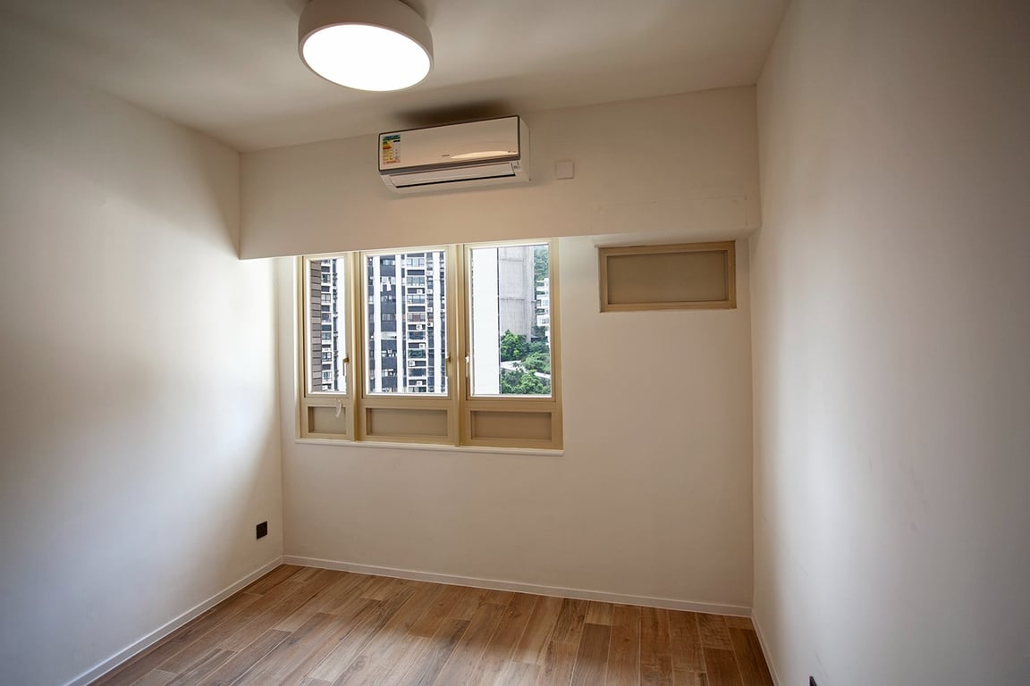 https://img.propertyraptor.com/cdn-cgi/imagedelivery/KD5bF_AFL0JDTbKLWF7z9g/ap8/ap8_001/hornet/prp/img/f7e5040ff9ff86519243ae88a5890ae4-wtm.jpg/public