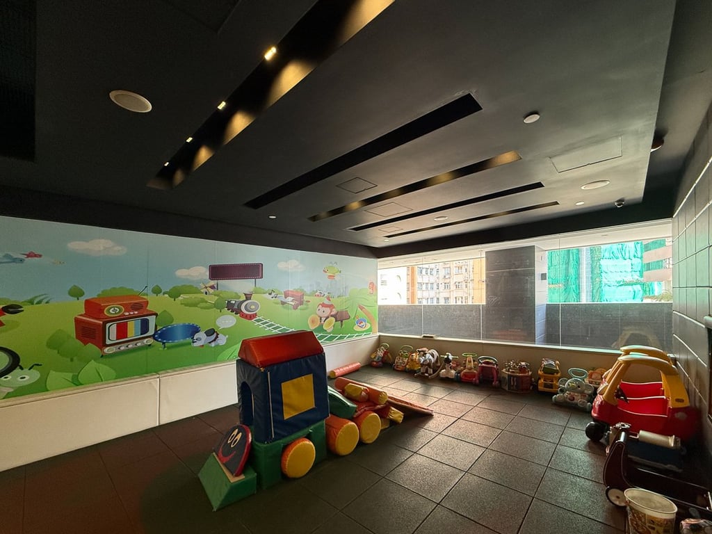 https://img.propertyraptor.com/cdn-cgi/imagedelivery/KD5bF_AFL0JDTbKLWF7z9g/ap8/ap8_001/hornet/prp/img/f85370aa05fb3a858d9a3d5755df80db-wtm.jpg/public