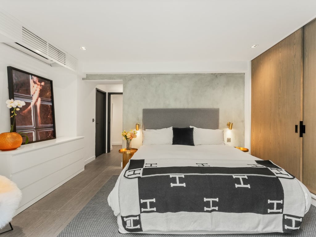 https://img.propertyraptor.com/cdn-cgi/imagedelivery/KD5bF_AFL0JDTbKLWF7z9g/ap8/ap8_001/hornet/prp/img/f864e020593e5ca5d9b2f983c9f1ccb7-wtm.jpg/public