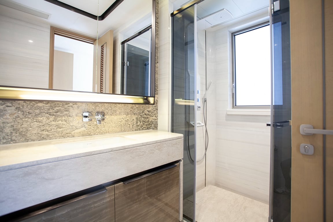 https://img.propertyraptor.com/cdn-cgi/imagedelivery/KD5bF_AFL0JDTbKLWF7z9g/ap8/ap8_001/hornet/prp/img/f86608d703d07c3efdf1114d4aedc557-wtm.jpg/public