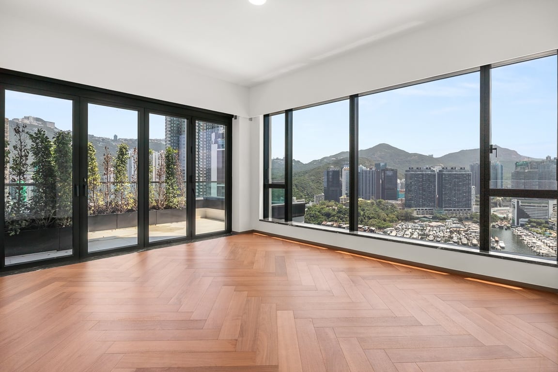 https://img.propertyraptor.com/cdn-cgi/imagedelivery/KD5bF_AFL0JDTbKLWF7z9g/ap8/ap8_001/hornet/prp/img/f891e3ccaad318ac95c87df81bb86320-wtm.jpg/public