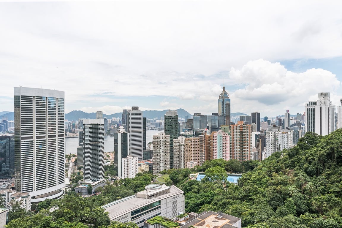 https://img.propertyraptor.com/cdn-cgi/imagedelivery/KD5bF_AFL0JDTbKLWF7z9g/ap8/ap8_001/hornet/prp/img/f89515b8ae000f319fc18bce684f492d-wtm.jpg/public
