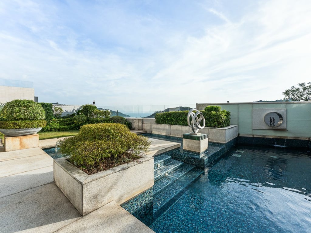 https://img.propertyraptor.com/cdn-cgi/imagedelivery/KD5bF_AFL0JDTbKLWF7z9g/ap8/ap8_001/hornet/prp/img/f8e0471f05ea0c8a75f2d4530d62ba22-wtm.jpg/public
