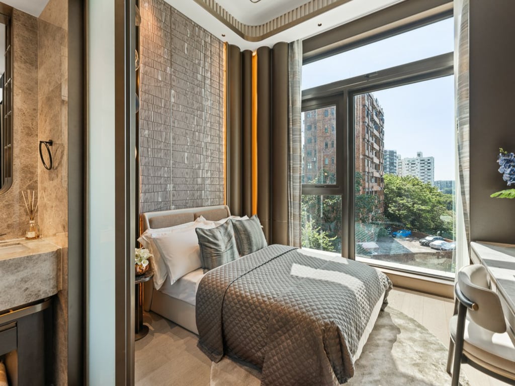 https://img.propertyraptor.com/cdn-cgi/imagedelivery/KD5bF_AFL0JDTbKLWF7z9g/ap8/ap8_001/hornet/prp/img/f8f6d80ccaa3c4557814c6f1da4d4b64.jpg/public