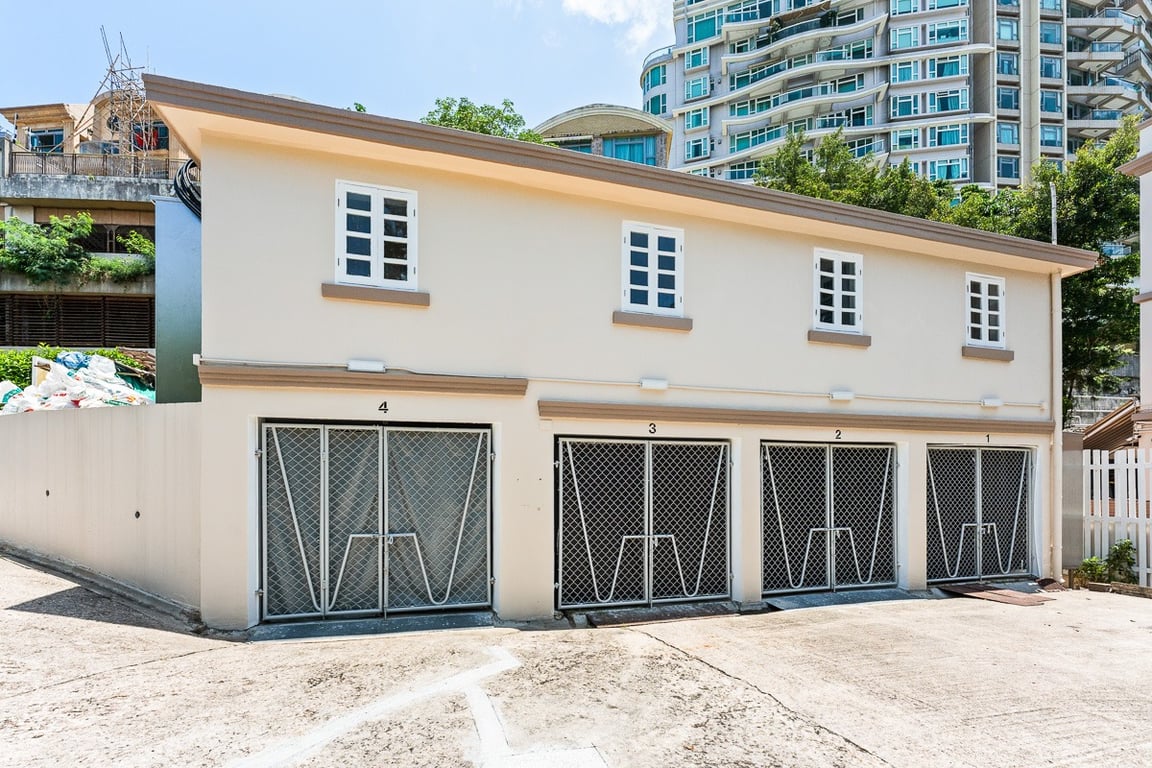 https://img.propertyraptor.com/cdn-cgi/imagedelivery/KD5bF_AFL0JDTbKLWF7z9g/ap8/ap8_001/hornet/prp/img/f8fee8ae587a9c13b131d43429944d40-wtm.jpg/public
