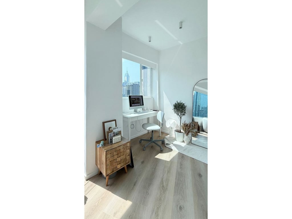 https://img.propertyraptor.com/cdn-cgi/imagedelivery/KD5bF_AFL0JDTbKLWF7z9g/ap8/ap8_001/hornet/prp/img/f93121bb9da9a00108a1329162b31e86.jpg/public