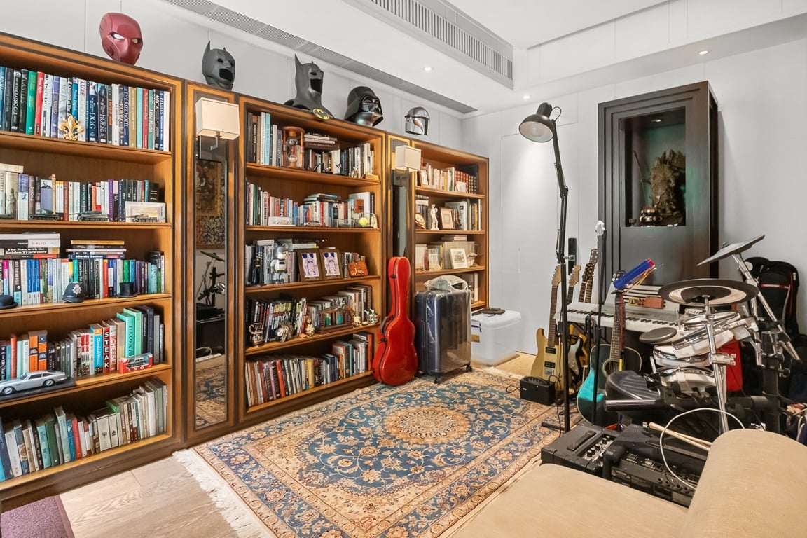 https://img.propertyraptor.com/cdn-cgi/imagedelivery/KD5bF_AFL0JDTbKLWF7z9g/ap8/ap8_001/hornet/prp/img/f9367897dea3e906f4eea57711d1367c-wtm.jpg/public