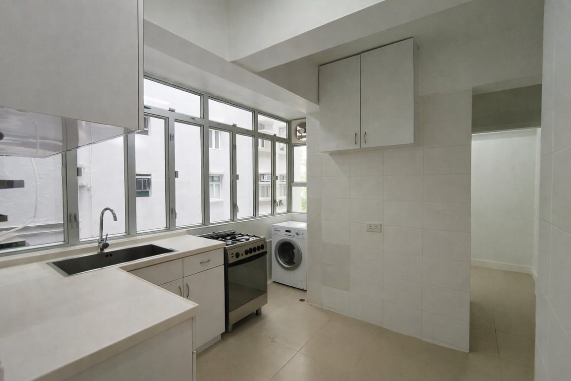 https://img.propertyraptor.com/cdn-cgi/imagedelivery/KD5bF_AFL0JDTbKLWF7z9g/ap8/ap8_001/hornet/prp/img/f94c562d95a705d645327a8a6976ad7c-wtm.jpg/public