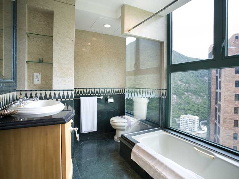 https://img.propertyraptor.com/cdn-cgi/imagedelivery/KD5bF_AFL0JDTbKLWF7z9g/ap8/ap8_001/hornet/prp/img/f96072d6b27172a2c5d29d2304d795a2.jpg/public