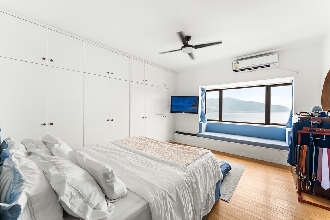 https://img.propertyraptor.com/cdn-cgi/imagedelivery/KD5bF_AFL0JDTbKLWF7z9g/ap8/ap8_001/hornet/prp/img/f9969ca278001bb84ddafe67e4bea891-wtm.jpg/public