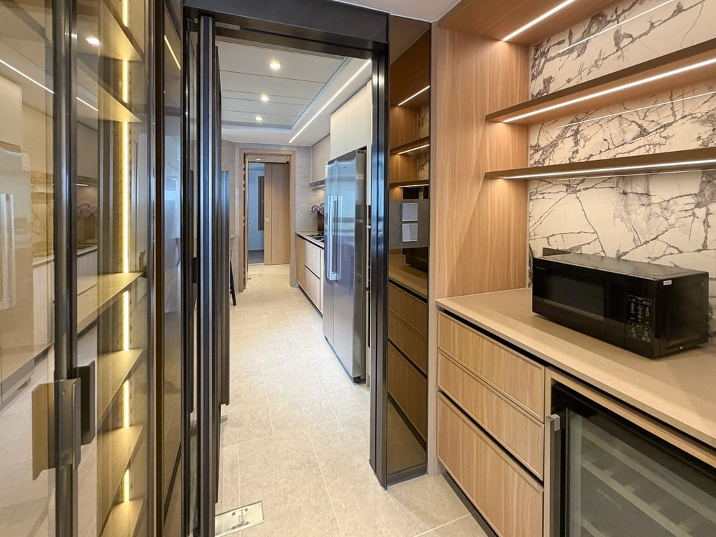 https://img.propertyraptor.com/cdn-cgi/imagedelivery/KD5bF_AFL0JDTbKLWF7z9g/ap8/ap8_001/hornet/prp/img/f9ebff0d8a4207a65e7dfb6b404e8d72-wtm.jpg/public