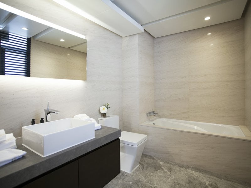 https://img.propertyraptor.com/cdn-cgi/imagedelivery/KD5bF_AFL0JDTbKLWF7z9g/ap8/ap8_001/hornet/prp/img/f9f15f97351c886083254aba4aedce7e.jpg/public