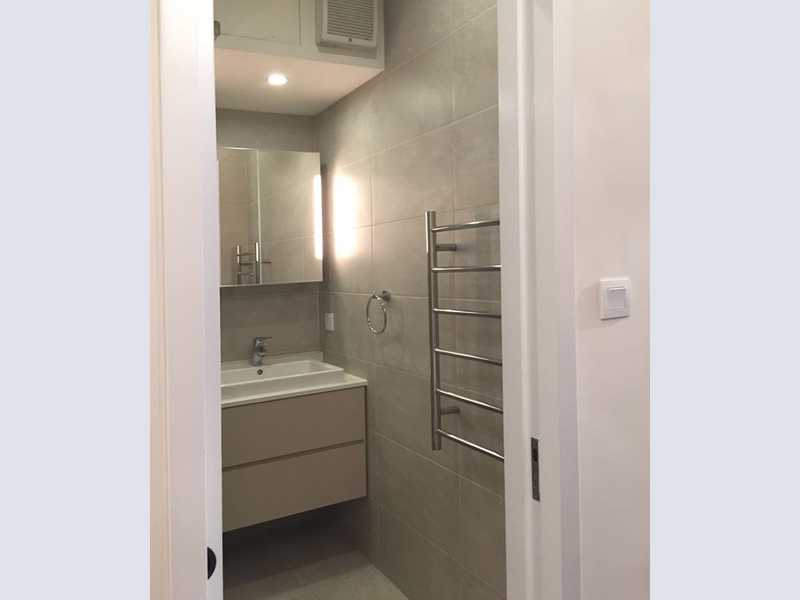 https://img.propertyraptor.com/cdn-cgi/imagedelivery/KD5bF_AFL0JDTbKLWF7z9g/ap8/ap8_001/hornet/prp/img/fadf7f541fcdd95f016489946b920353.jpg/public