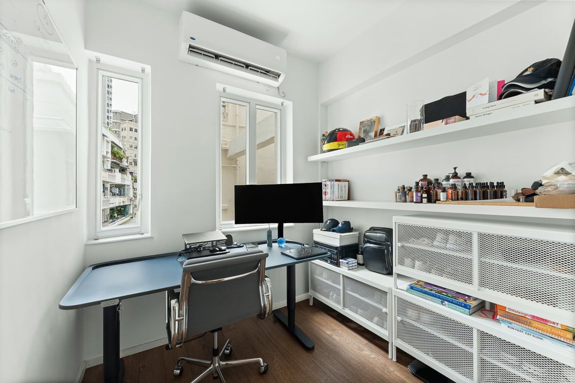 https://img.propertyraptor.com/cdn-cgi/imagedelivery/KD5bF_AFL0JDTbKLWF7z9g/ap8/ap8_001/hornet/prp/img/fae94489cb86b29092914b3a34ec2fe9-wtm.jpg/public