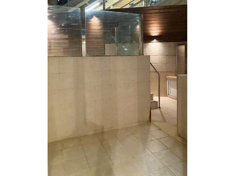 https://img.propertyraptor.com/cdn-cgi/imagedelivery/KD5bF_AFL0JDTbKLWF7z9g/ap8/ap8_001/hornet/prp/img/fb23a6b9bab8716e6789c76de443080d.jpg/public