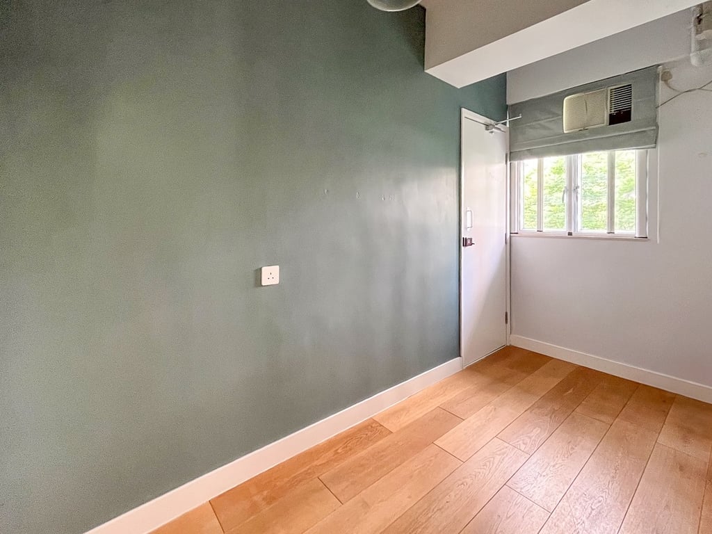 https://img.propertyraptor.com/cdn-cgi/imagedelivery/KD5bF_AFL0JDTbKLWF7z9g/ap8/ap8_001/hornet/prp/img/fb4e7e8040156383f9cee50445123899-wtm.jpg/public