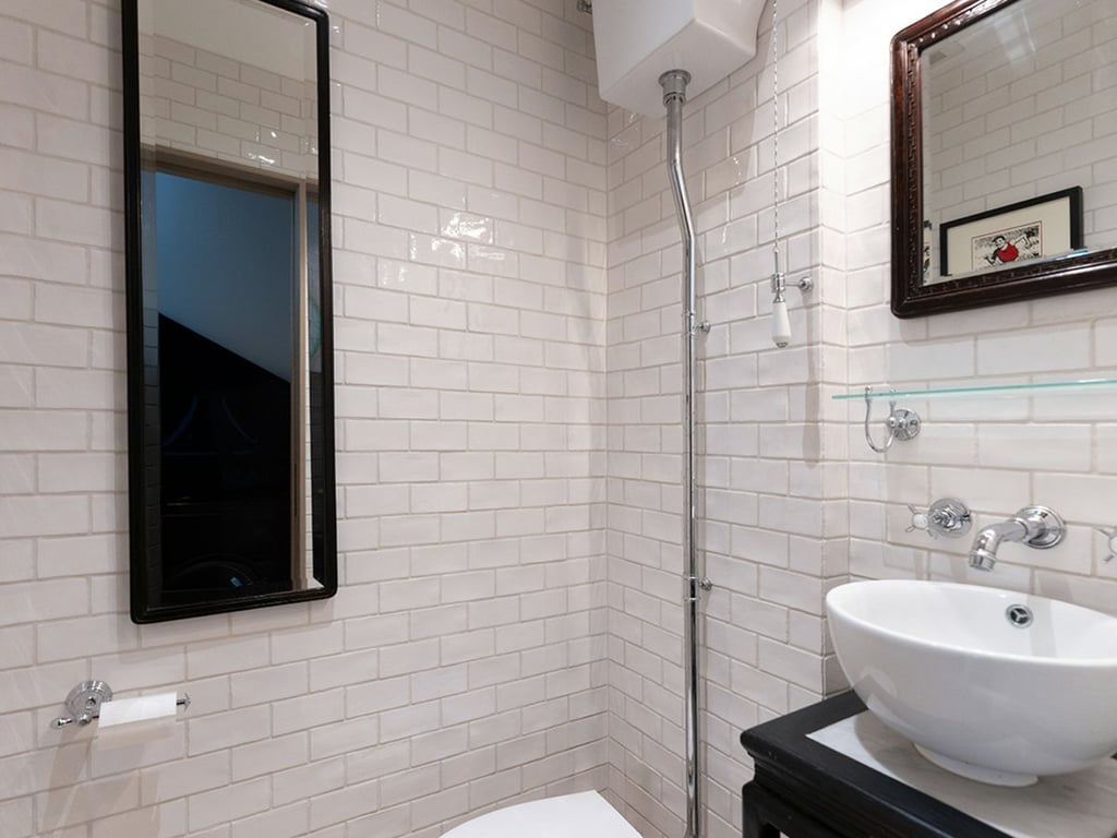 https://img.propertyraptor.com/cdn-cgi/imagedelivery/KD5bF_AFL0JDTbKLWF7z9g/ap8/ap8_001/hornet/prp/img/fc01991d9c6c784966cc50b230f61854.jpg/public