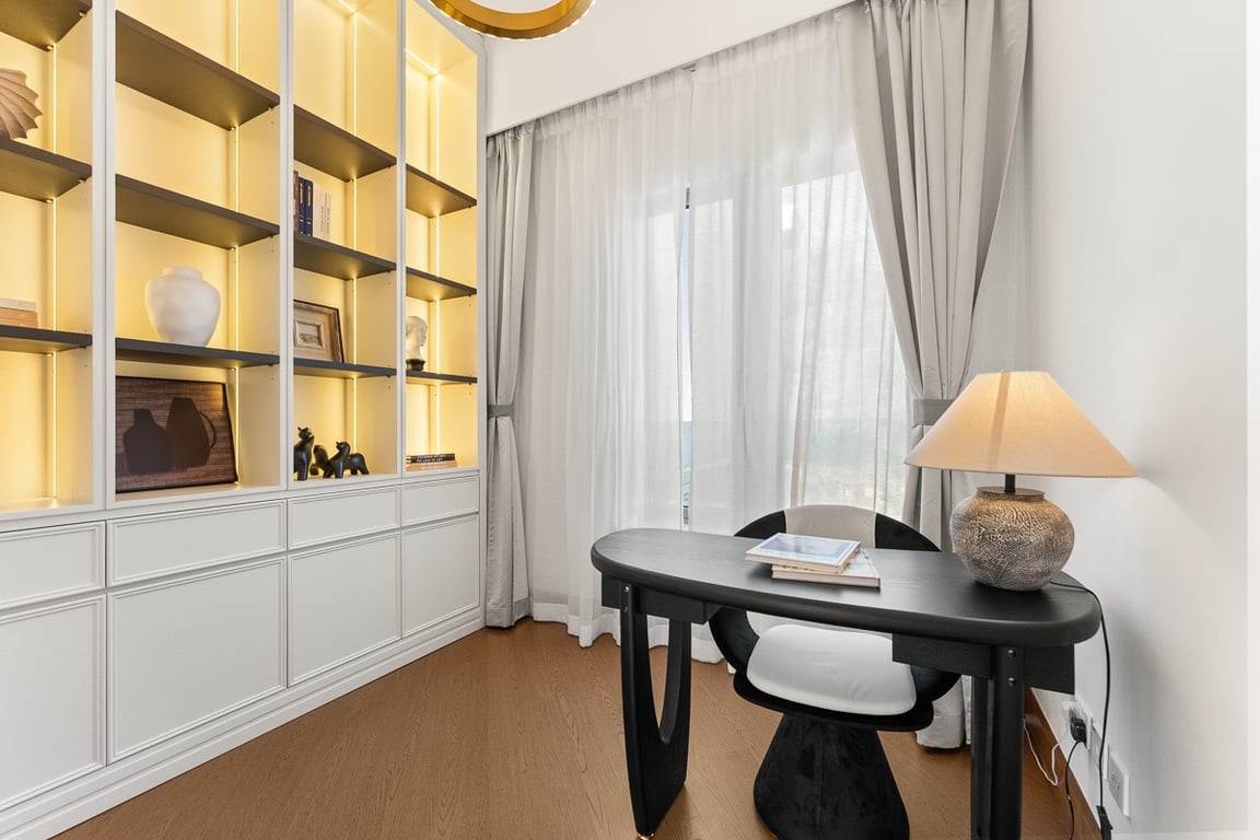 https://img.propertyraptor.com/cdn-cgi/imagedelivery/KD5bF_AFL0JDTbKLWF7z9g/ap8/ap8_001/hornet/prp/img/fc59cdb0ecd3d7a879d5a51302399fd2-wtm.jpg/public
