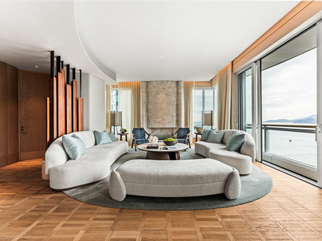 https://img.propertyraptor.com/cdn-cgi/imagedelivery/KD5bF_AFL0JDTbKLWF7z9g/ap8/ap8_001/hornet/prp/img/fc70e0db9d78bef121c0ce1317ec6808-wtm.jpg/public
