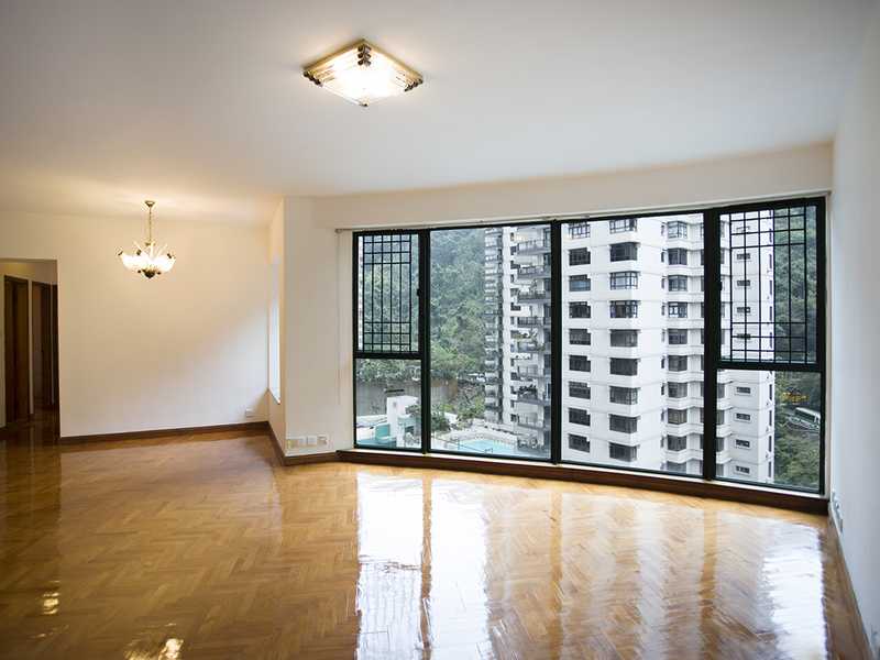 Hillsborough Court