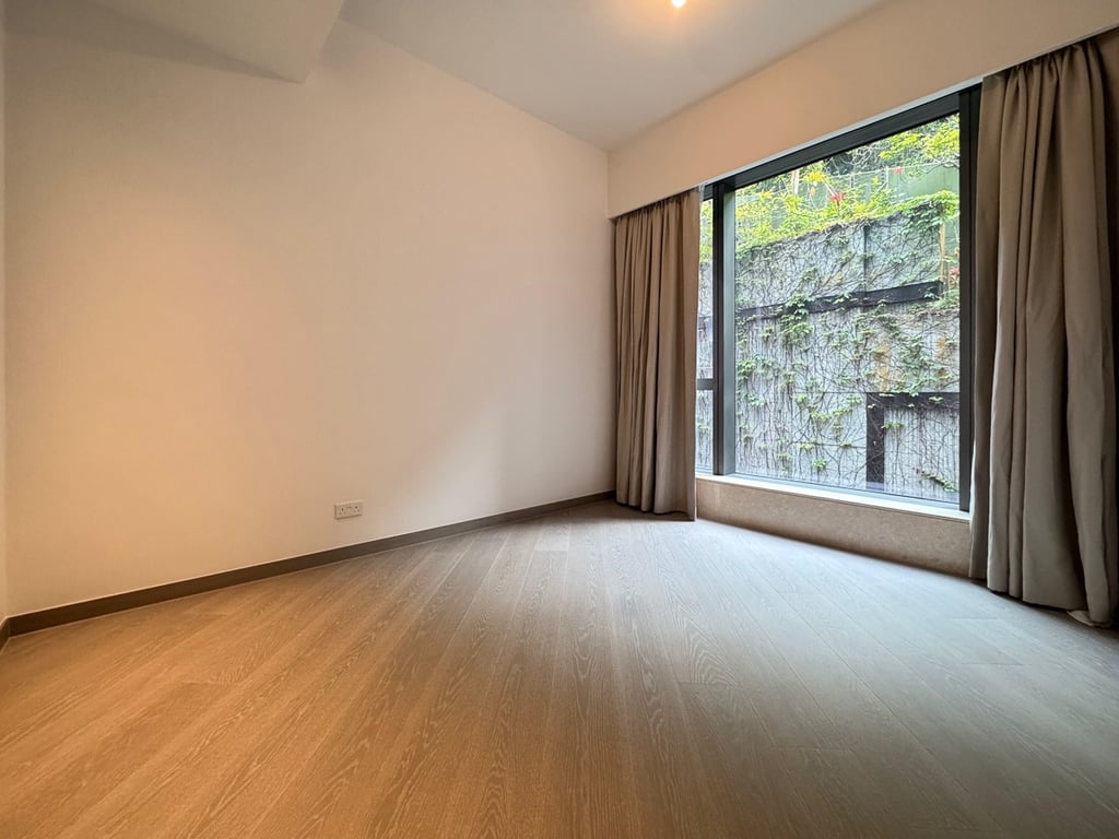 https://img.propertyraptor.com/cdn-cgi/imagedelivery/KD5bF_AFL0JDTbKLWF7z9g/ap8/ap8_001/hornet/prp/img/fd7165531f97ecf862ee294280c07069-wtm.jpg/public