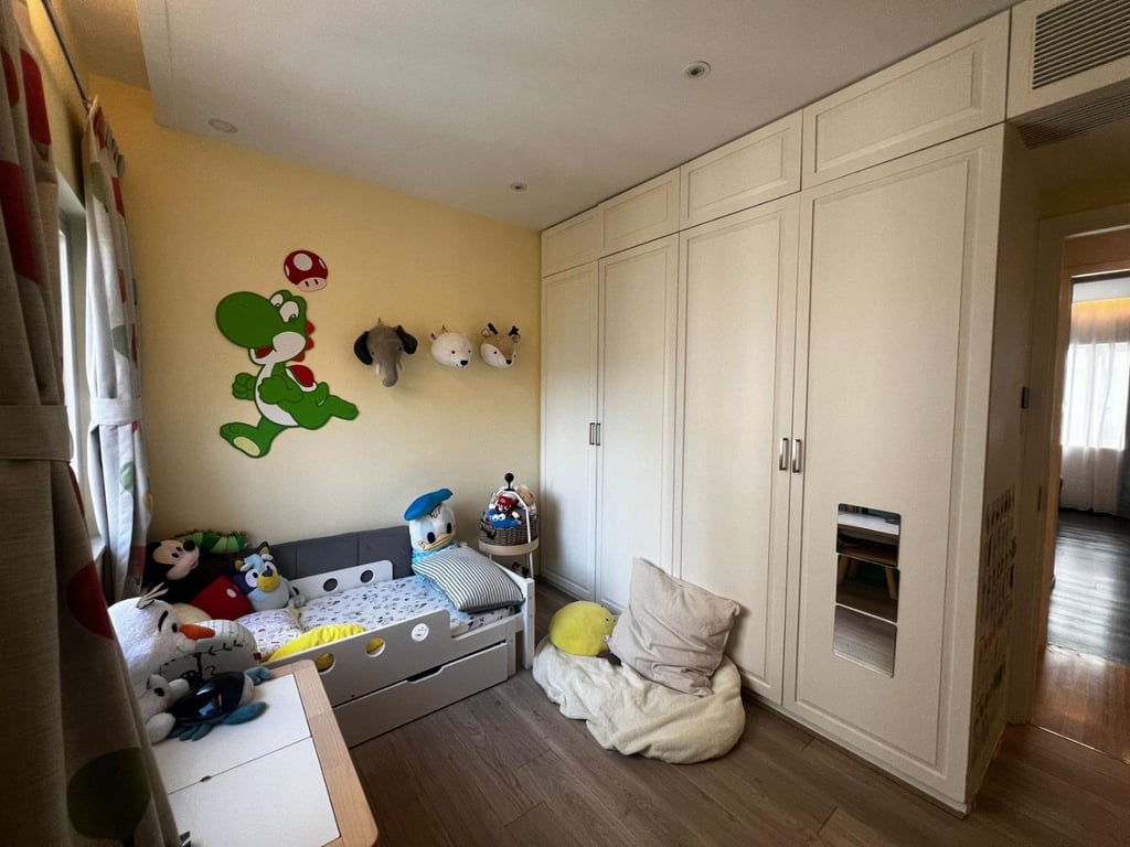 https://img.propertyraptor.com/cdn-cgi/imagedelivery/KD5bF_AFL0JDTbKLWF7z9g/ap8/ap8_001/hornet/prp/img/fd9213abba7c4cfb75074079739859d0-wtm.jpg/public