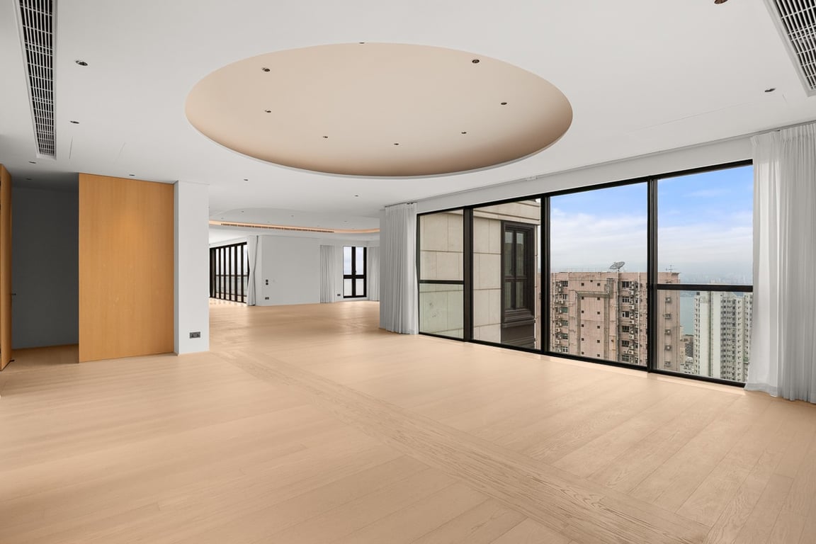 https://img.propertyraptor.com/cdn-cgi/imagedelivery/KD5bF_AFL0JDTbKLWF7z9g/ap8/ap8_001/hornet/prp/img/fdbcd62c9561142c01caa244d0581c9e-wtm.jpg/public