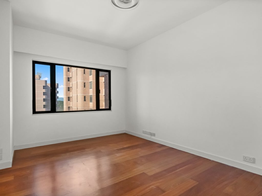 https://img.propertyraptor.com/cdn-cgi/imagedelivery/KD5bF_AFL0JDTbKLWF7z9g/ap8/ap8_001/hornet/prp/img/fdbdbd77d2fa4e1c0cfd9e0ffd3182e6-wtm.jpg/public