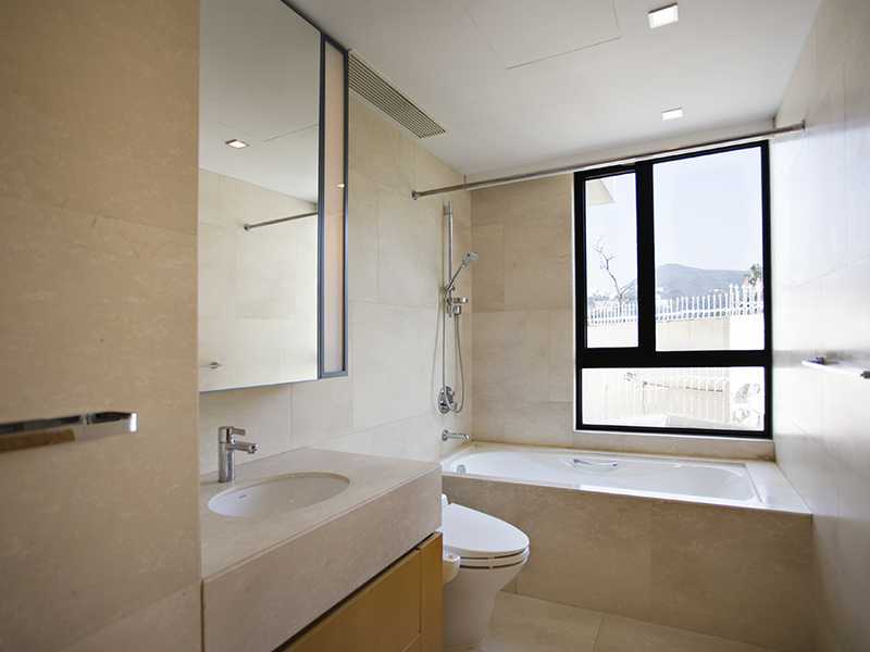https://img.propertyraptor.com/cdn-cgi/imagedelivery/KD5bF_AFL0JDTbKLWF7z9g/ap8/ap8_001/hornet/prp/img/fdc4bfad509d194c6bef769c8b6c67ec.jpg/public