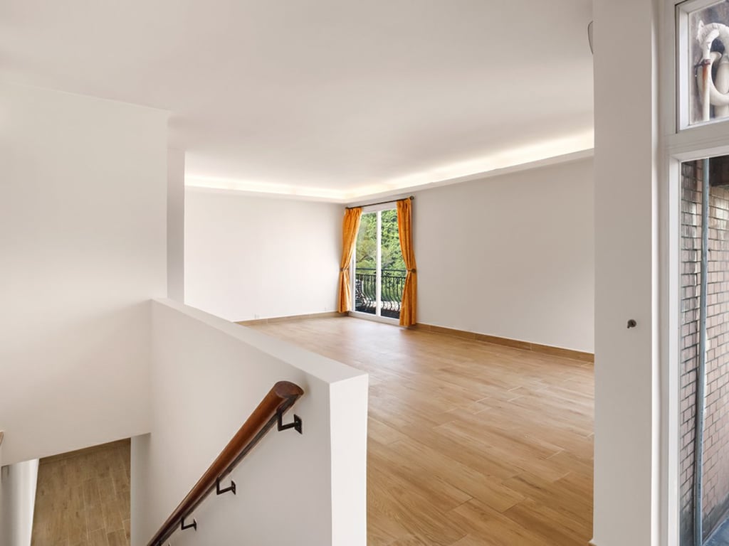 Belleview Place