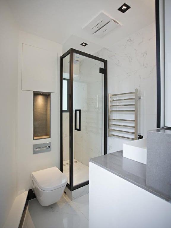 https://img.propertyraptor.com/cdn-cgi/imagedelivery/KD5bF_AFL0JDTbKLWF7z9g/ap8/ap8_001/hornet/prp/img/fdd4b23585877aa85a76de90c469b352.jpg/public