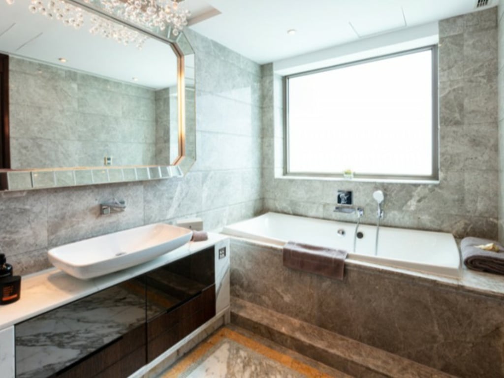 https://img.propertyraptor.com/cdn-cgi/imagedelivery/KD5bF_AFL0JDTbKLWF7z9g/ap8/ap8_001/hornet/prp/img/fe06543d123e2197038a9293b01420e4-wtm.jpg/public