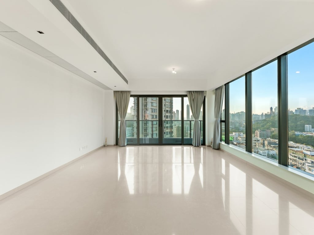 https://img.propertyraptor.com/cdn-cgi/imagedelivery/KD5bF_AFL0JDTbKLWF7z9g/ap8/ap8_001/hornet/prp/img/fe1be5cf6ee8350f8fc2bf1ad0d78495-wtm.jpg/public