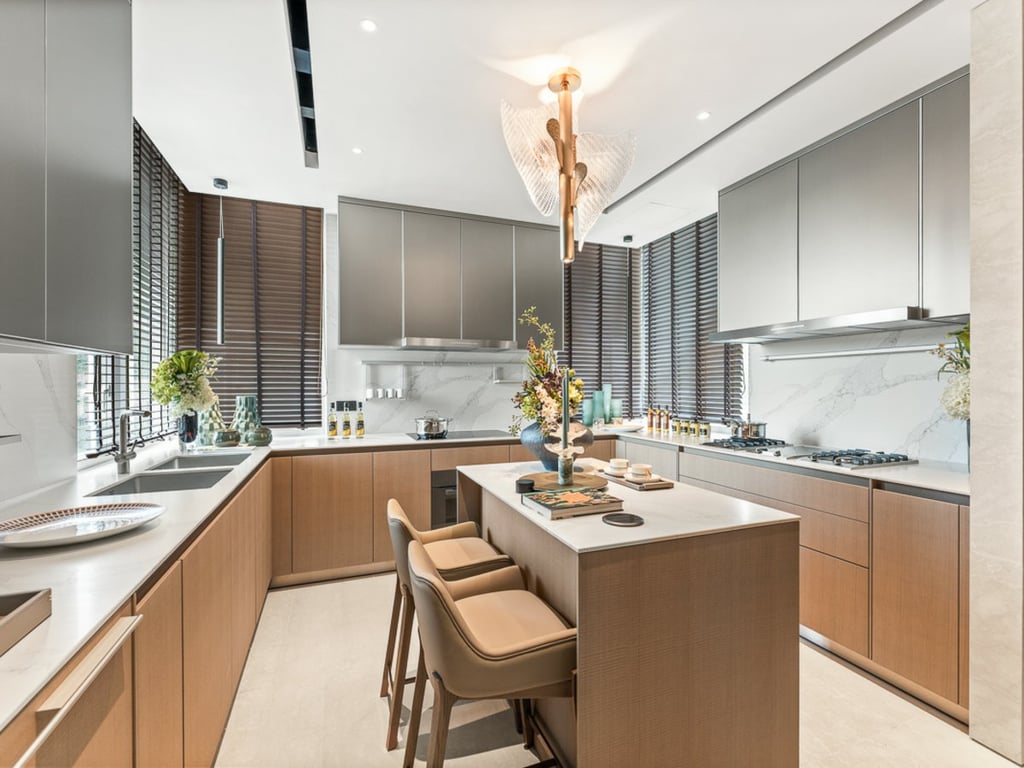 https://img.propertyraptor.com/cdn-cgi/imagedelivery/KD5bF_AFL0JDTbKLWF7z9g/ap8/ap8_001/hornet/prp/img/fe4ae8acdf70bef823617429f167b342-wtm.jpg/public