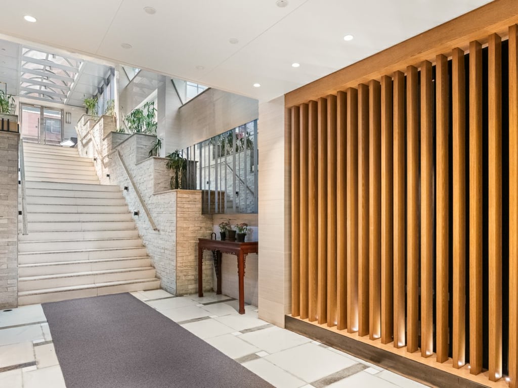 https://img.propertyraptor.com/cdn-cgi/imagedelivery/KD5bF_AFL0JDTbKLWF7z9g/ap8/ap8_001/hornet/prp/img/fe637b47608fd9bdc8feb03d63f3bda3-wtm.jpg/public