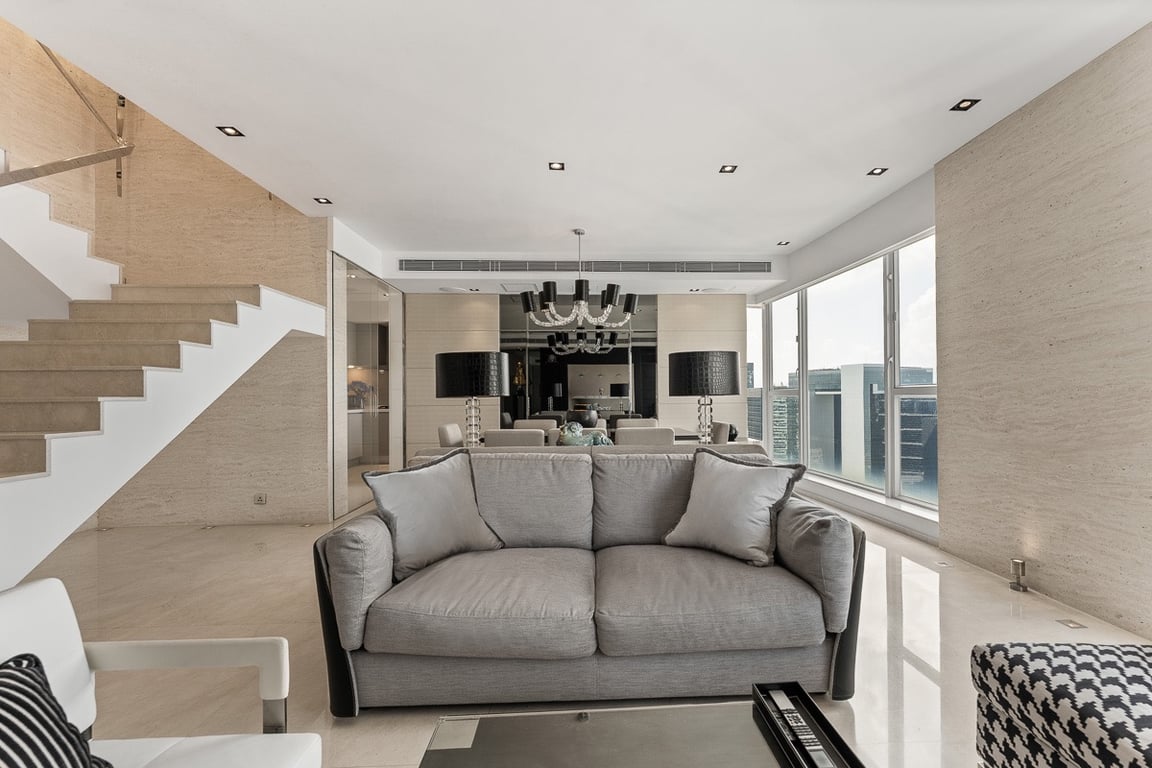 https://img.propertyraptor.com/cdn-cgi/imagedelivery/KD5bF_AFL0JDTbKLWF7z9g/ap8/ap8_001/hornet/prp/img/fe7a780f5772893913bd703ef6f70a97-wtm.jpg/public