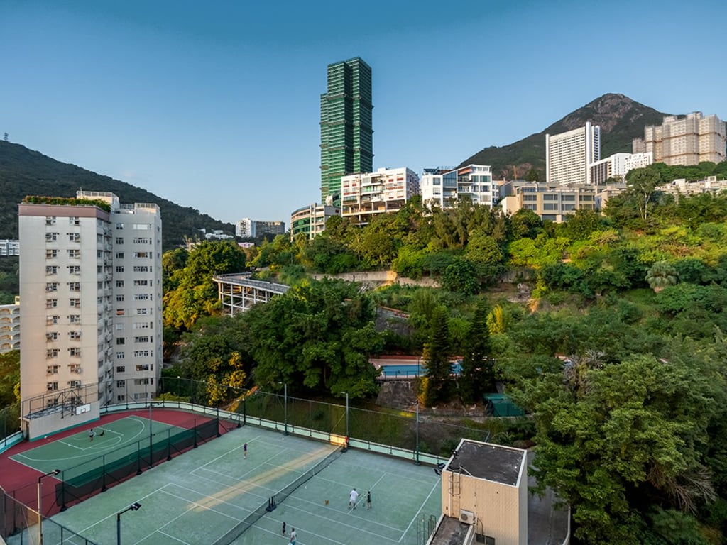 https://img.propertyraptor.com/cdn-cgi/imagedelivery/KD5bF_AFL0JDTbKLWF7z9g/ap8/ap8_001/hornet/prp/img/ff0c140a3720dd97ac6a09b335ec2113.jpg/public