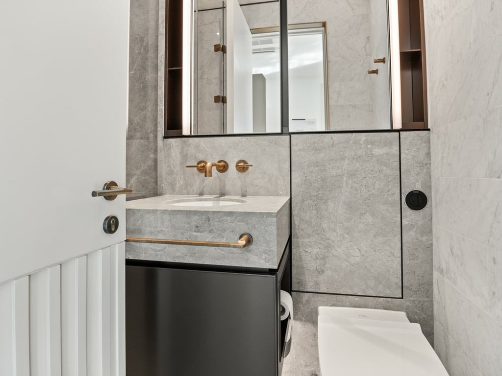 https://img.propertyraptor.com/cdn-cgi/imagedelivery/KD5bF_AFL0JDTbKLWF7z9g/ap8/ap8_001/hornet/prp/img/ff2ee0a7e02dcb56be4c9aa3159e61e3.jpg/public