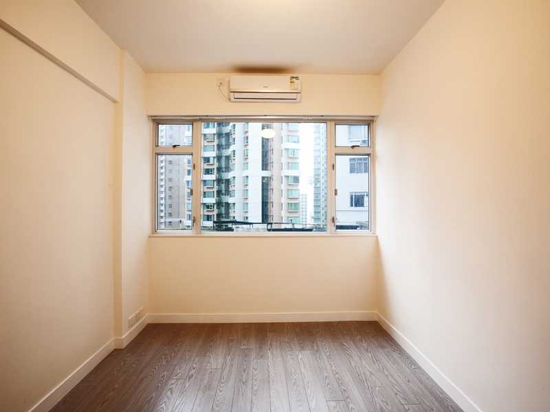 https://img.propertyraptor.com/cdn-cgi/imagedelivery/KD5bF_AFL0JDTbKLWF7z9g/ap8/ap8_001/hornet/prp/img/ff6d3553180e7927a041624d80254ccf.jpg/public