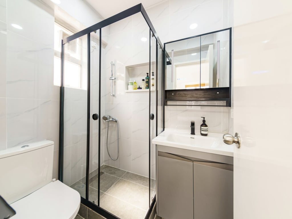https://img.propertyraptor.com/cdn-cgi/imagedelivery/KD5bF_AFL0JDTbKLWF7z9g/ap8/ap8_001/hornet/prp/img/ff6eb004ca0790457e6880b810b5baf8.jpg/public