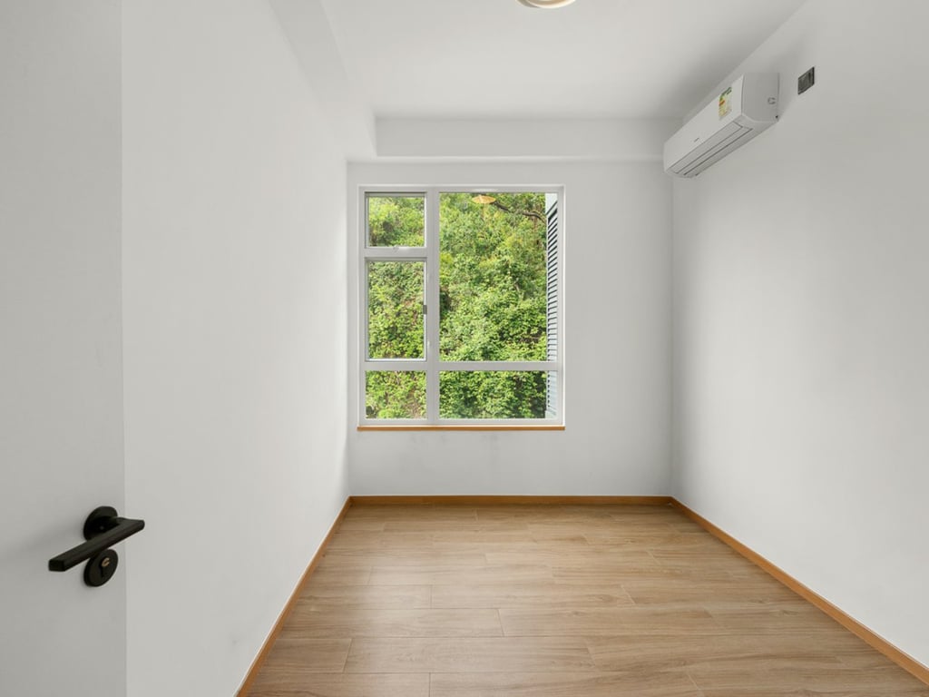 https://img.propertyraptor.com/cdn-cgi/imagedelivery/KD5bF_AFL0JDTbKLWF7z9g/ap8/ap8_001/hornet/prp/img/ffb378988c52b8109ef78b467cf21b18.jpg/public