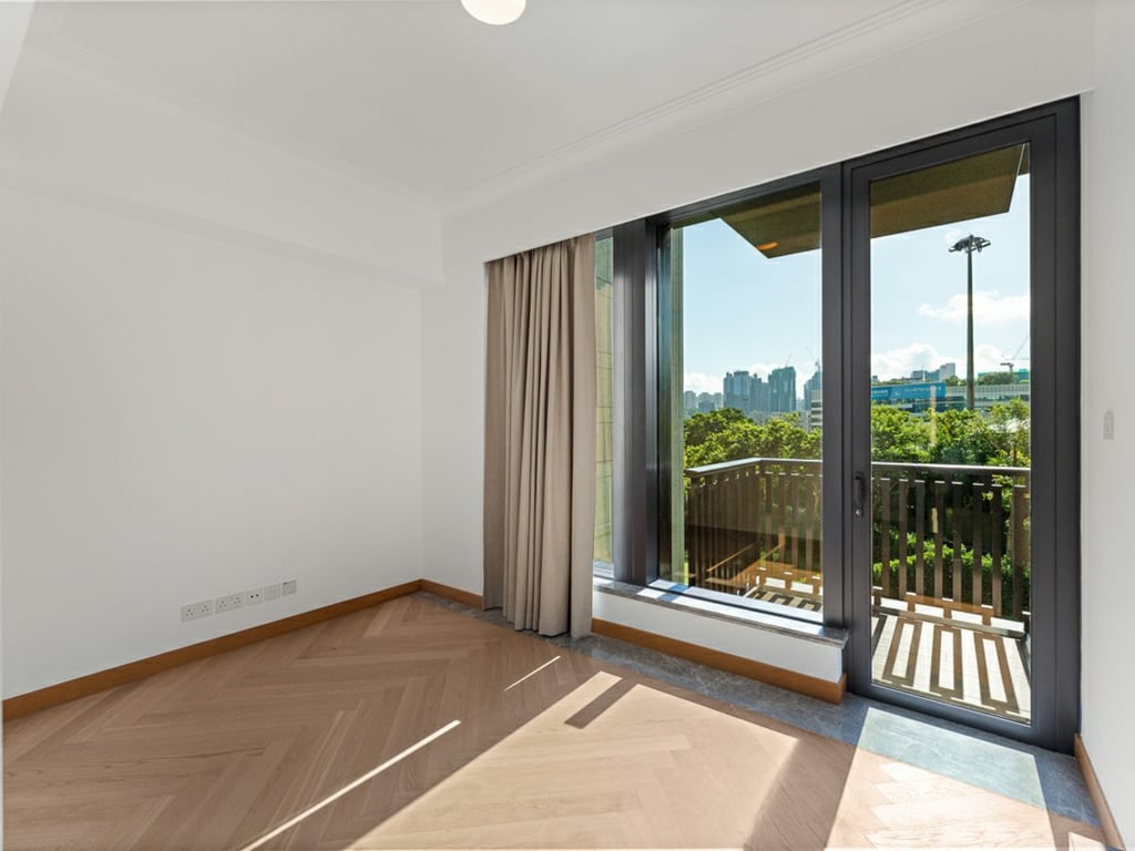 https://img.propertyraptor.com/cdn-cgi/imagedelivery/KD5bF_AFL0JDTbKLWF7z9g/ap8/ap8_001/hornet/prp/img/ffcb10f8307b04d9329798a88e676779-wtm.jpg/public
