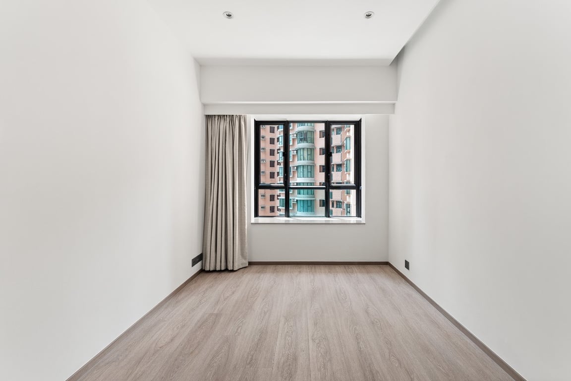 https://img.propertyraptor.com/cdn-cgi/imagedelivery/KD5bF_AFL0JDTbKLWF7z9g/ap8/ap8_001/hornet/prp/img/ffd7975334c59dc537bea39544aae984-wtm.jpg/public