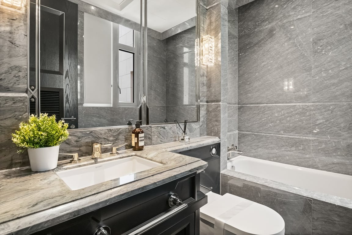https://img.propertyraptor.com/cdn-cgi/imagedelivery/KD5bF_AFL0JDTbKLWF7z9g/ap8/ap8_001/hornet/prp/img/ffe56a095a89d7416f172ac7fbe92db8-wtm.jpg/public