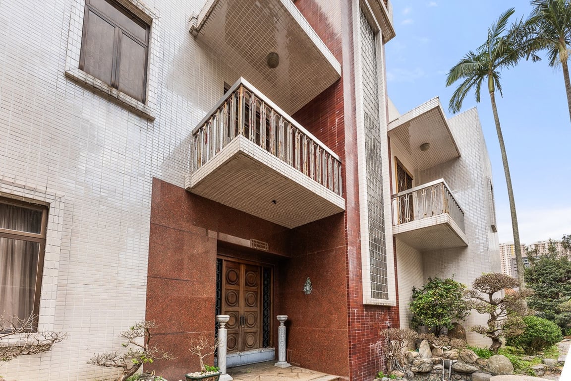 https://img.propertyraptor.com/cdn-cgi/imagedelivery/KD5bF_AFL0JDTbKLWF7z9g/ap8/ap8_001/hornet/prp/img/fff0e6993049782dd4ce7629512e2dc2-wtm.jpg/public